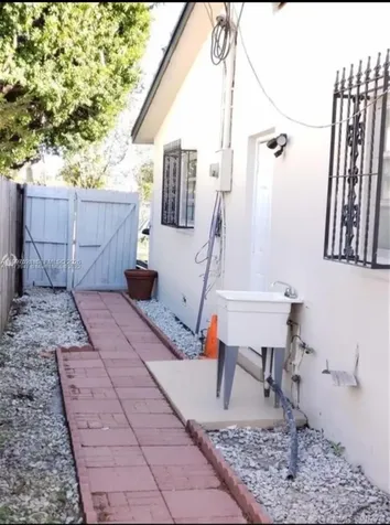 3040 SW 77th Court Miami FL 33155