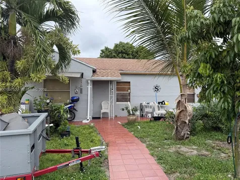 671 NE 1st Place Hialeah FL 33010