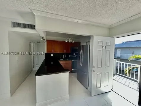 1725 W 60th Street Hialeah FL 33012