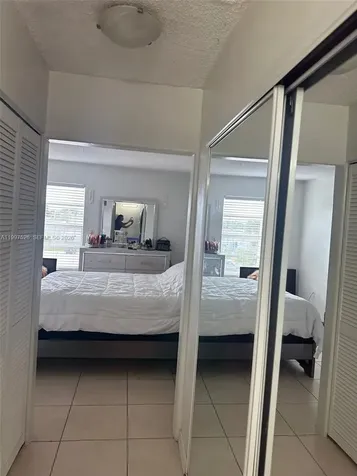 1725 W 60th Street Hialeah FL 33012