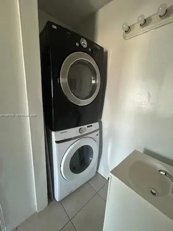 1725 W 60th Street Hialeah FL 33012