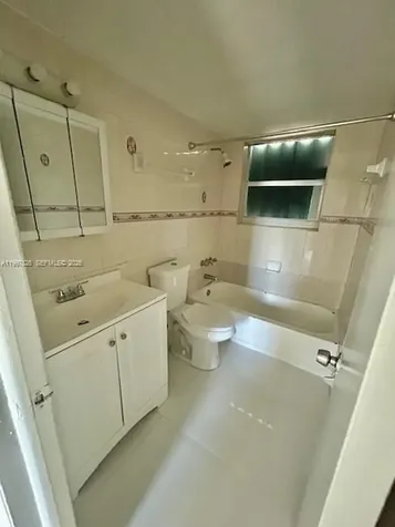 1725 W 60th Street Hialeah FL 33012