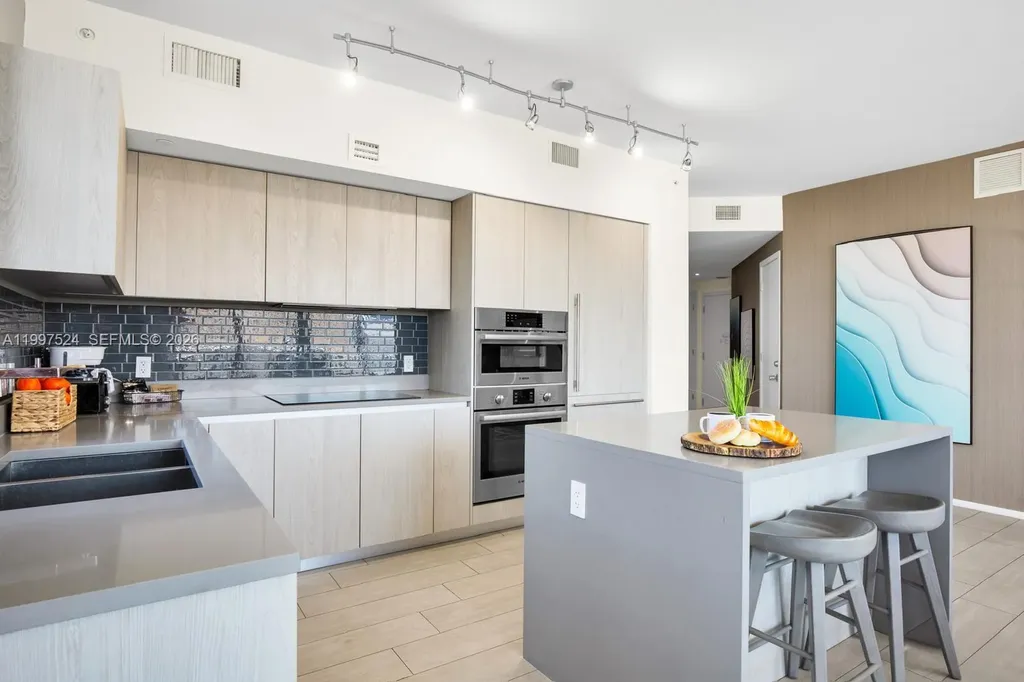 4010 S Ocean Drive Hollywood FL 33019
