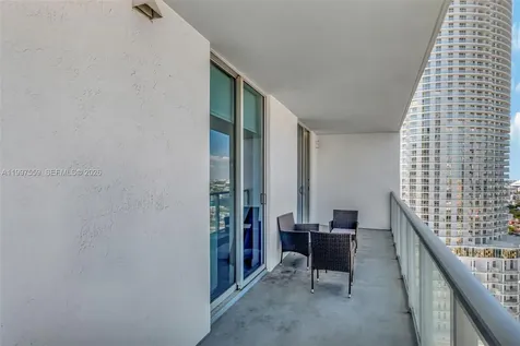 185 SW 7th Street Miami FL 33130