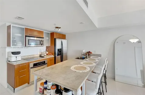 185 SW 7th Street Miami FL 33130