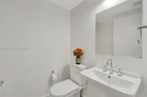 185 SW 7th Street Miami FL 33130