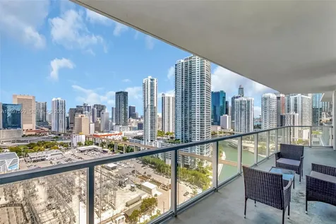 185 SW 7th Street Miami FL 33130