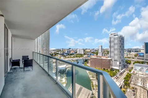 185 SW 7th Street Miami FL 33130