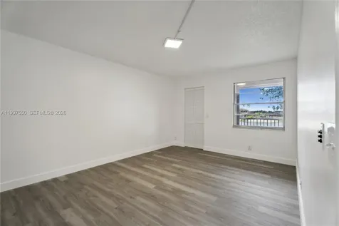1301 SW 134th Way Pembroke Pines FL 33027