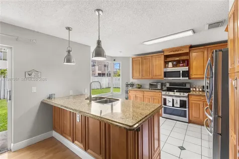 317 SW 191st Terrace Pembroke Pines FL 33029