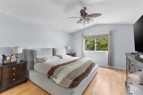 317 SW 191st Terrace Pembroke Pines FL 33029