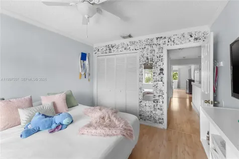 317 SW 191st Terrace Pembroke Pines FL 33029