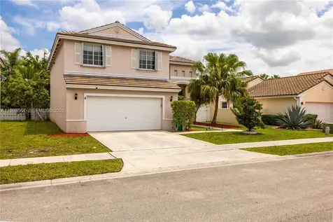 317 SW 191st Terrace Pembroke Pines FL 33029