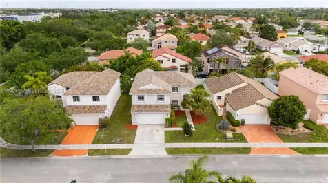 317 SW 191st Terrace Pembroke Pines FL 33029