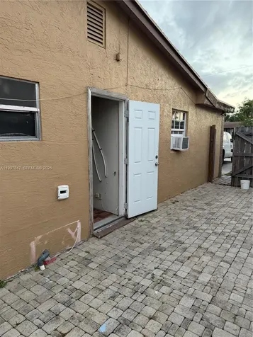 648 NW 2nd Terrace Deerfield Beach FL 33442