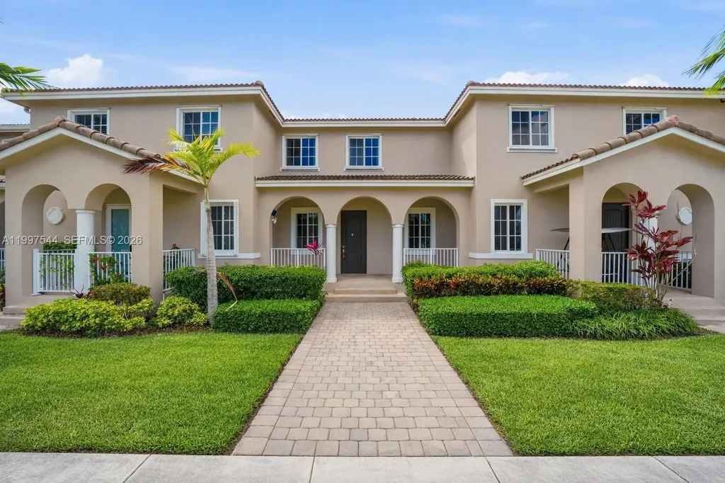 27534 SW 140 Avenue Homestead FL 33032