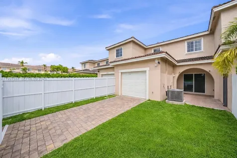 27534 SW 140 Avenue Homestead FL 33032