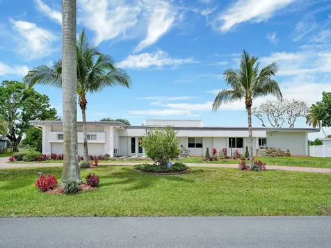621 E Tropical Way Plantation FL 33317