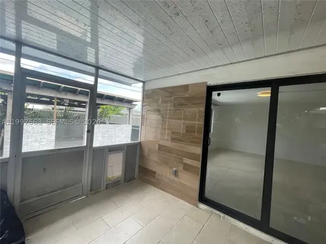 721 SW 69th Avenue Pembroke Pines FL 33023