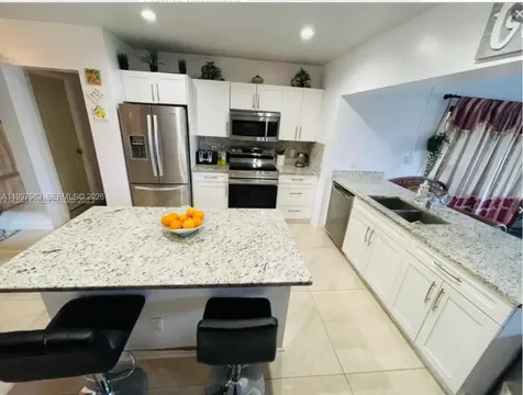 721 SW 69th Avenue Pembroke Pines FL 33023