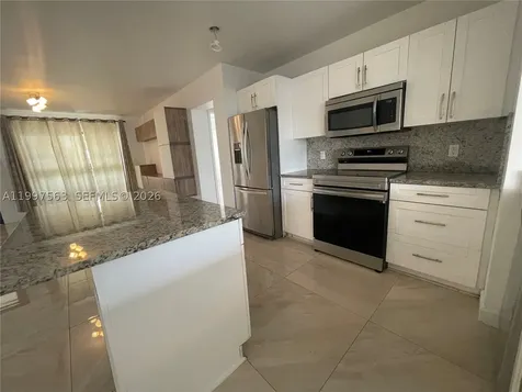 721 SW 69th Avenue Pembroke Pines FL 33023