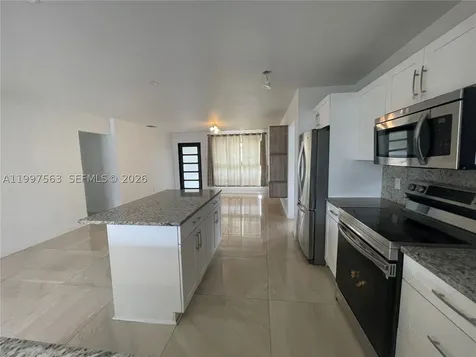 721 SW 69th Avenue Pembroke Pines FL 33023