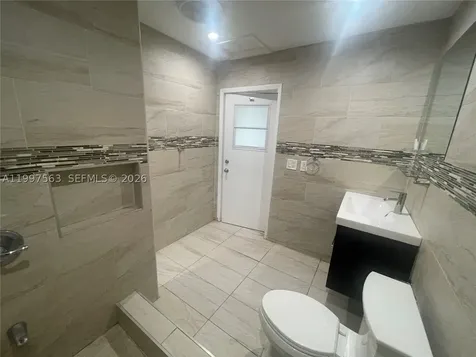 721 SW 69th Avenue Pembroke Pines FL 33023