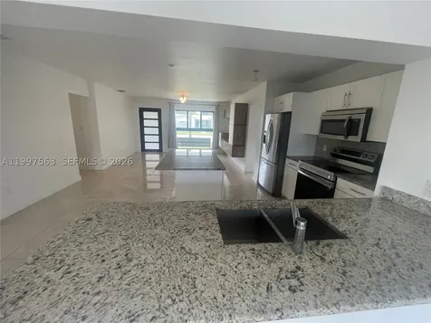 721 SW 69th Avenue Pembroke Pines FL 33023