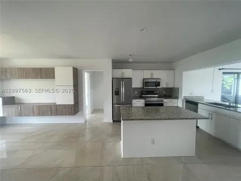 721 SW 69th Avenue Pembroke Pines FL 33023
