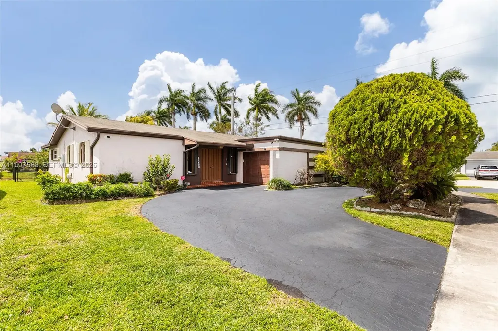 11500 NW 42nd Street Sunrise FL 33323