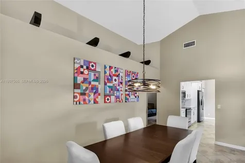 290 NW 116th Terrace Coral Springs FL 33071