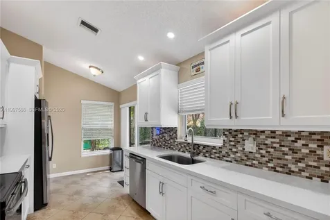 290 NW 116th Terrace Coral Springs FL 33071