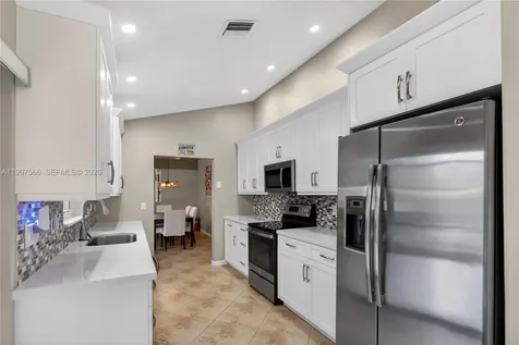 290 NW 116th Terrace Coral Springs FL 33071