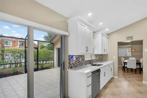 290 NW 116th Terrace Coral Springs FL 33071