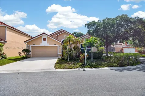 290 NW 116th Terrace Coral Springs FL 33071