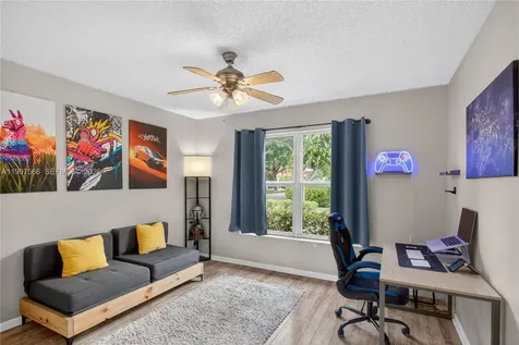 290 NW 116th Terrace Coral Springs FL 33071