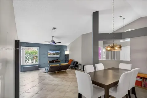 290 NW 116th Terrace Coral Springs FL 33071
