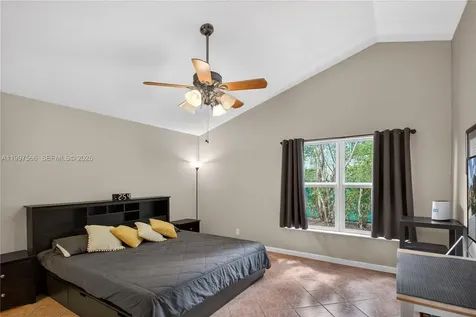 290 NW 116th Terrace Coral Springs FL 33071