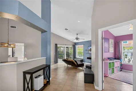 290 NW 116th Terrace Coral Springs FL 33071
