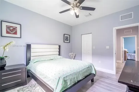 3521 W 92nd Place Hialeah FL 33018