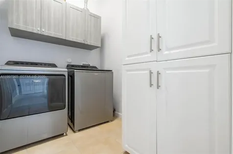 3521 W 92nd Place Hialeah FL 33018