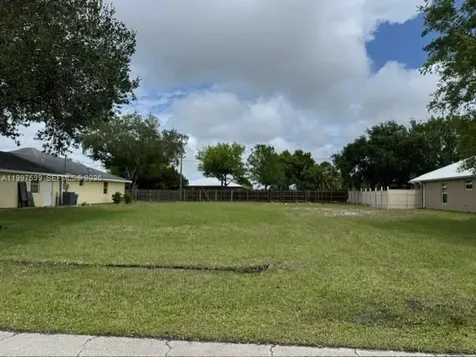 399 SW Ridgecrest Drive Port St. Lucie FL 34953