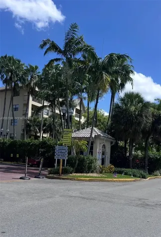 8353 Lake Drive Doral FL 33166