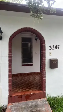 3347 SW 23rd Street Miami FL 33145
