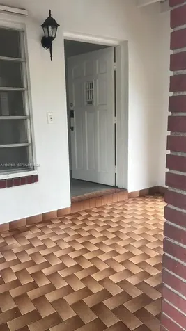 3347 SW 23rd Street Miami FL 33145