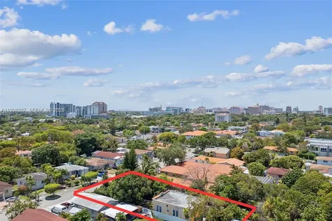 2953 SW 17 Street Miami FL 33145