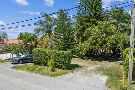 2953 SW 17 Street Miami FL 33145
