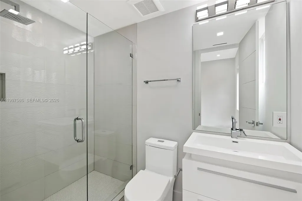 1615 NE 3rd Court Fort Lauderdale FL 33301