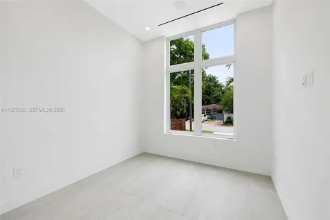 1615 NE 3rd Court Fort Lauderdale FL 33301