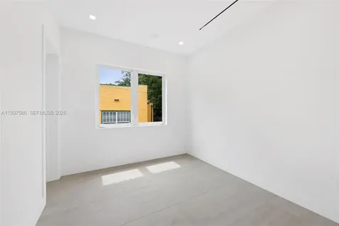 1615 NE 3rd Court Fort Lauderdale FL 33301